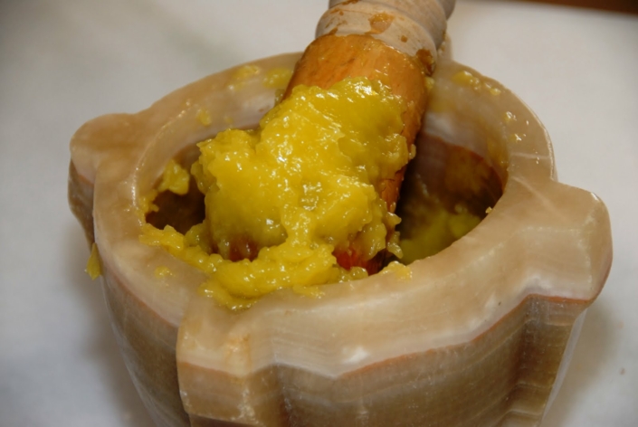 Traditional Spanish Recipe For Alioli